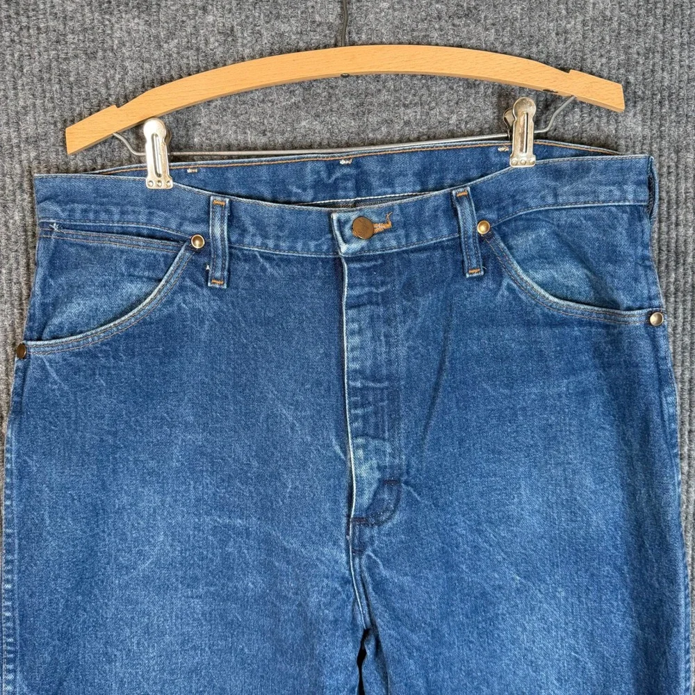 Vintage 90s Made in USA Wrangler 13MWZ Cowboy Cut Jeans Mens 35x31 Classic Denim